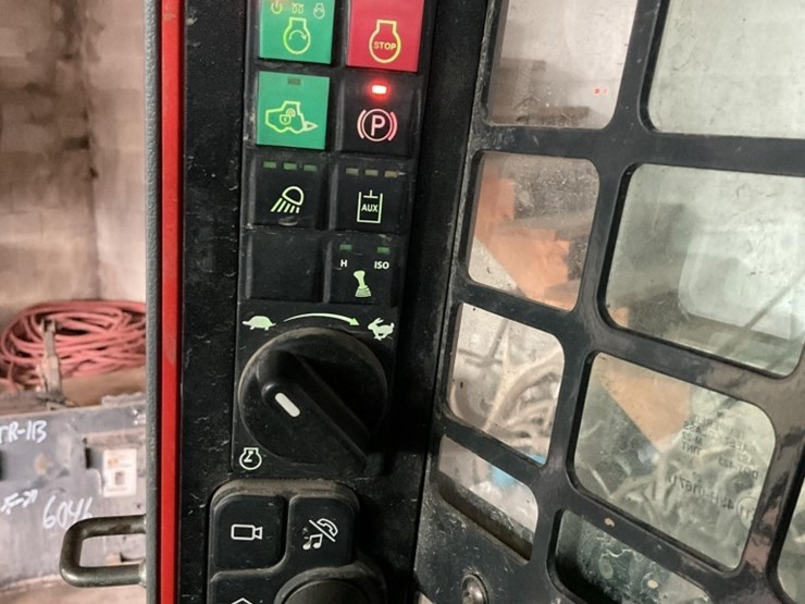 2021-bobcat-t66-image-14