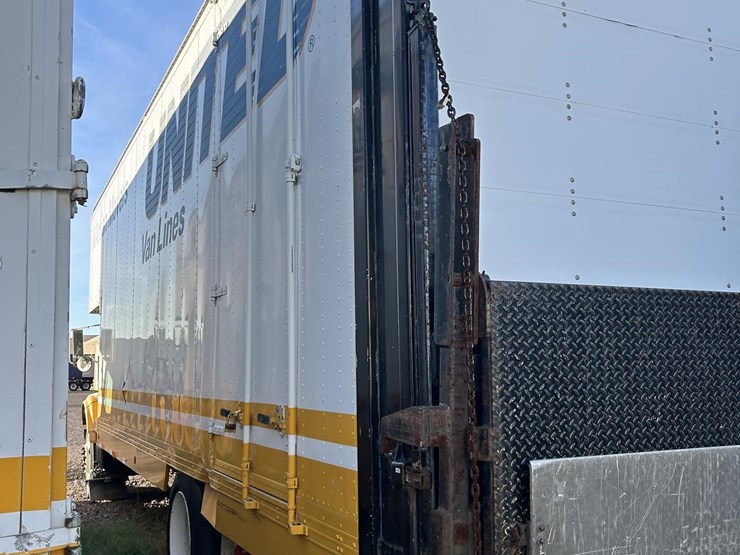 2001-international-4700-image-9