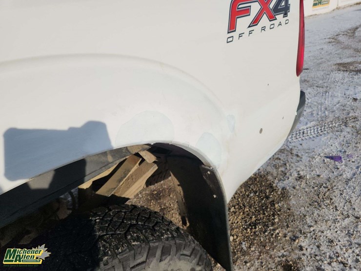 2015-ford-f350-sd-image-42