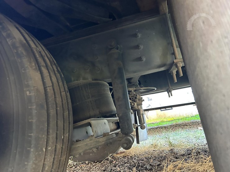 2001-international-4700-image-68