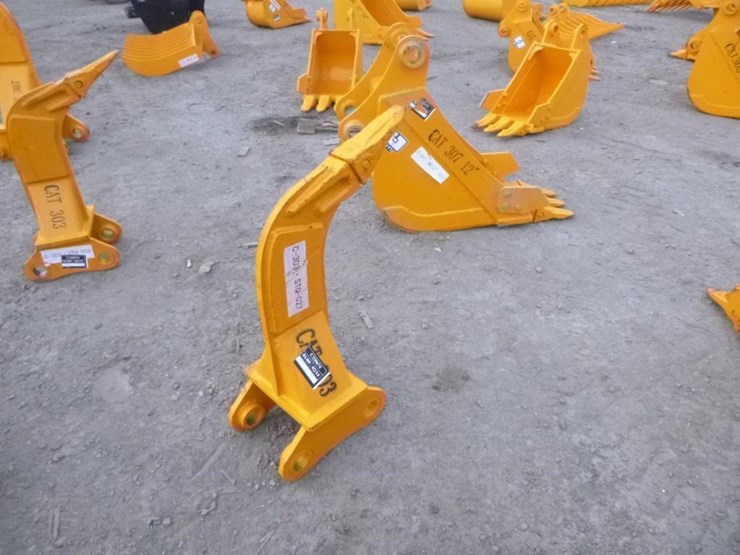 caterpillar-303-image-3