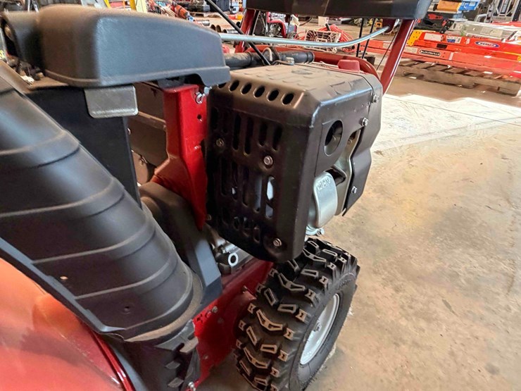 troy-bilt-vortex-2610-snowblower-image-9