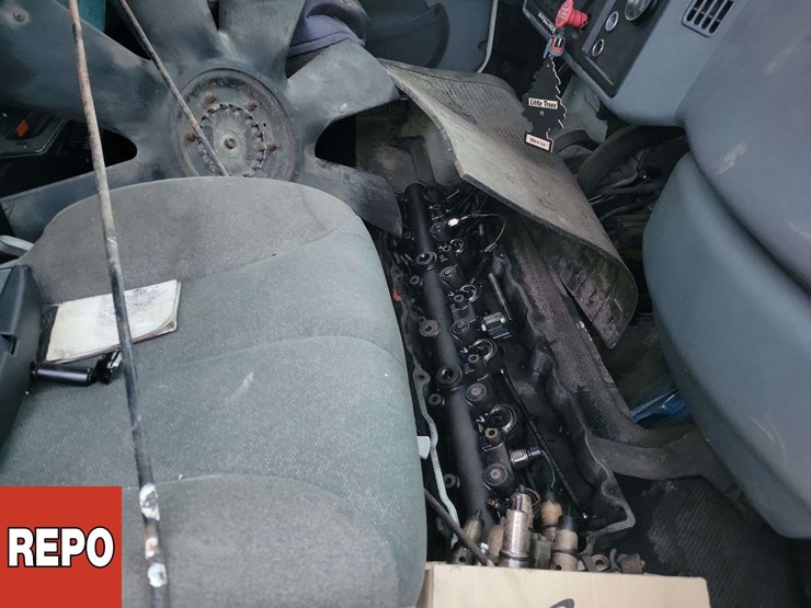 2007-international-workstar-7400-image-23