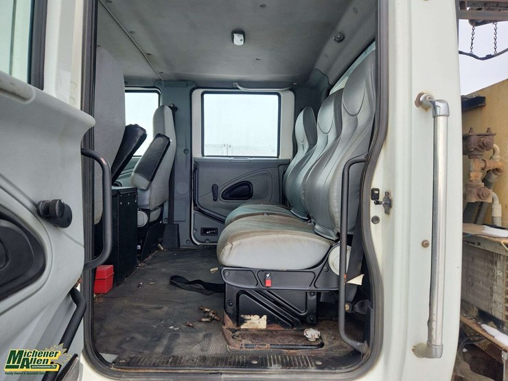 2006-international-workstar-7500-image-26