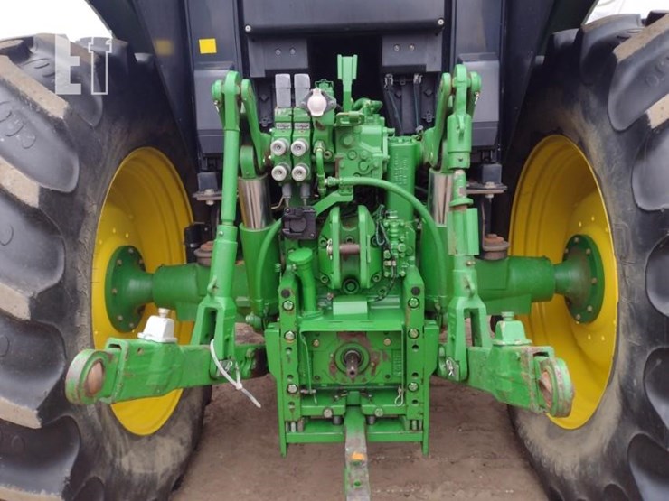 2014-john-deere-6140m-image-21