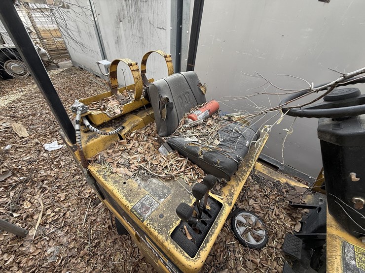 1993-caterpillar-t40b-image-9