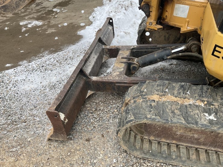 caterpillar-304cr-image-11