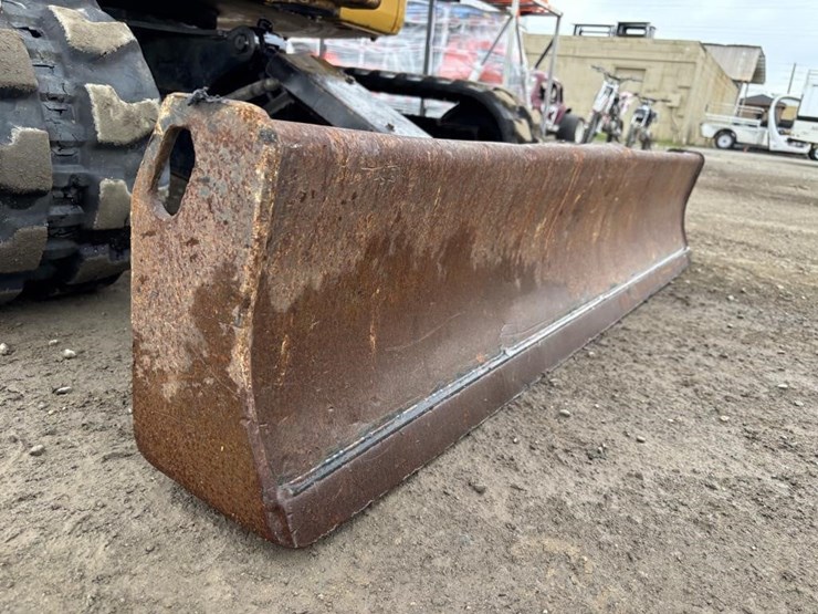 2018-caterpillar-303-image-10