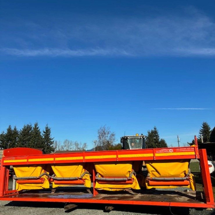 Larrington Bin Loader