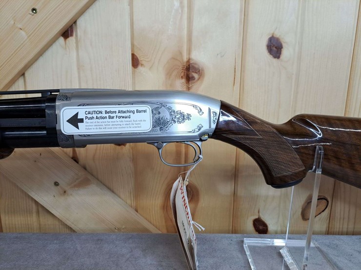 winchester-/ducks-unlimited-model-12-20-gauge-pump-shotgun-image-11