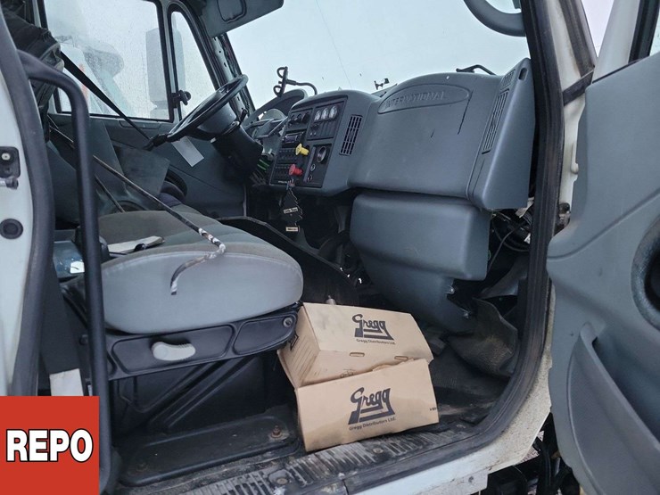 2007-international-workstar-7400-image-22