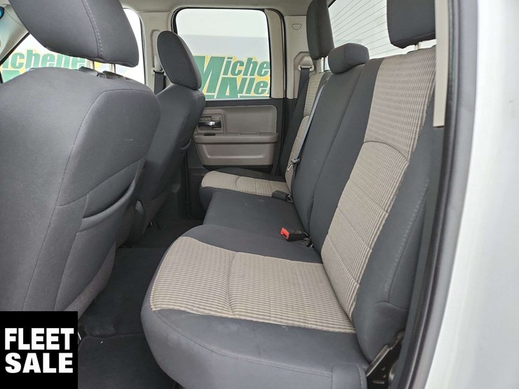 2011-dodge-1500-image-17