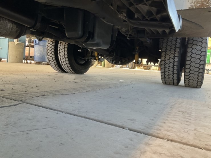 2015-ford-f550-image-29