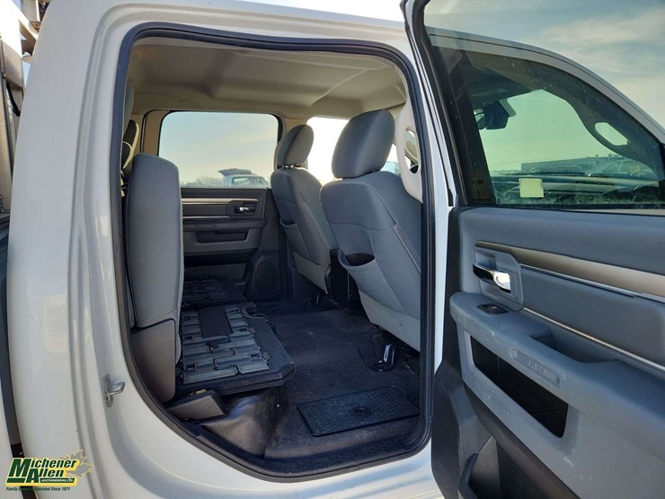 2014-ram-2500-slt-image-31