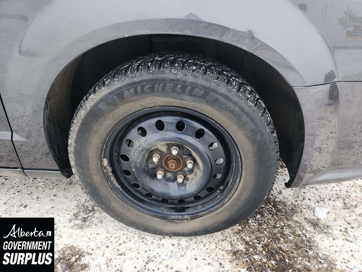 2020-dodge-grand-caravan-sxt-image-13