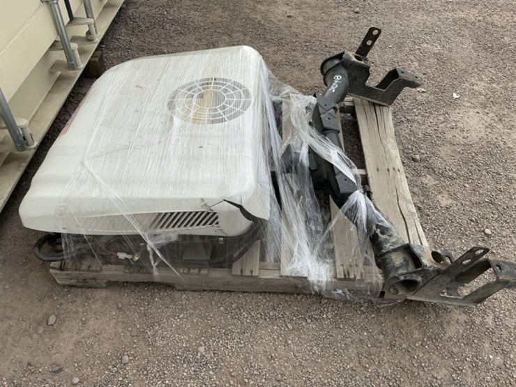 truck-hitch-&-a/c-unit-image-4