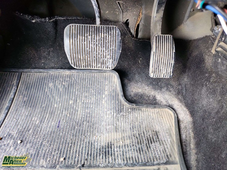 2013-lincoln-navigator-image-26