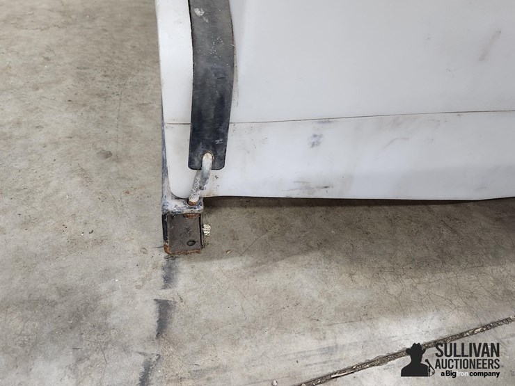 country-way-40-gal-sprayer-tank-image-17