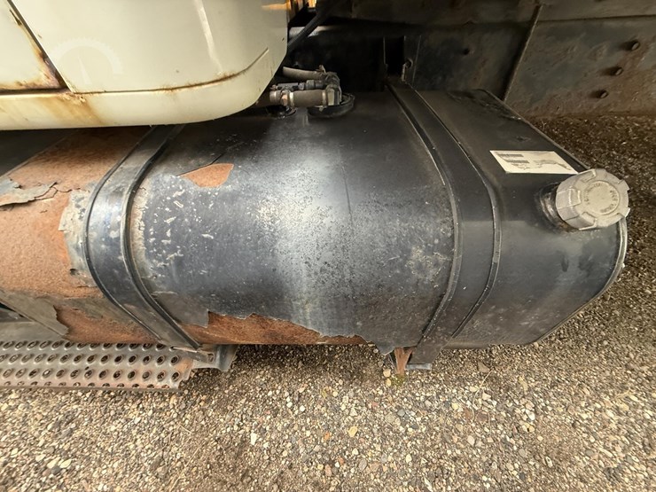 1998-international-4700-image-10