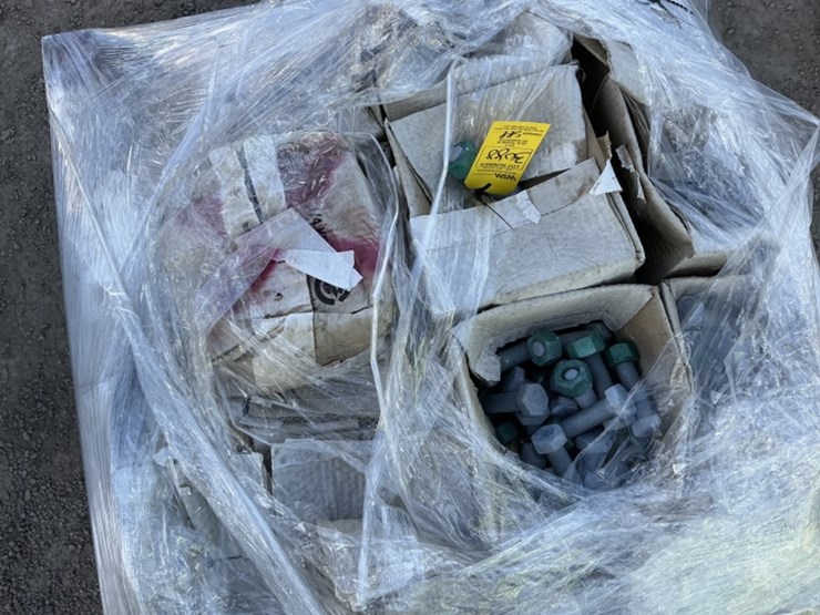 pallet-of-asst-nuts-bolts-&-hardware-image-4