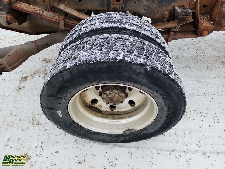 2012-ford-f550-image-12