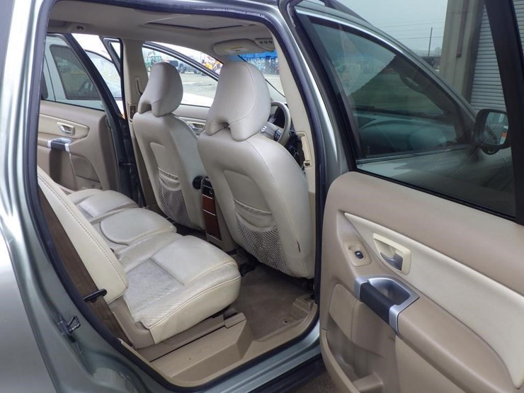 2008-volvo-xc90-image-8