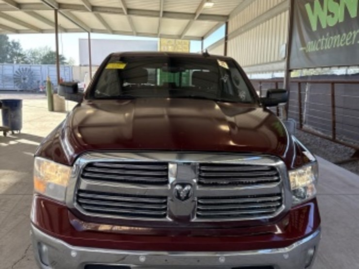 2017-ram-1500-lone-star-image-3