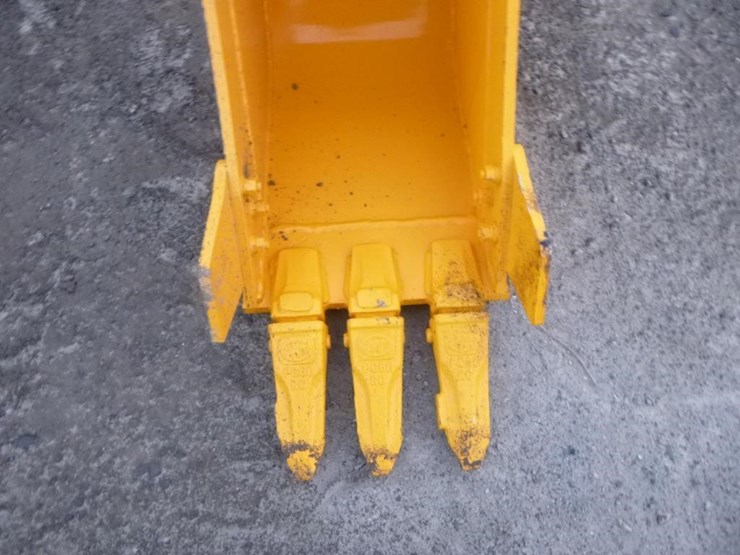 caterpillar-305-image-6