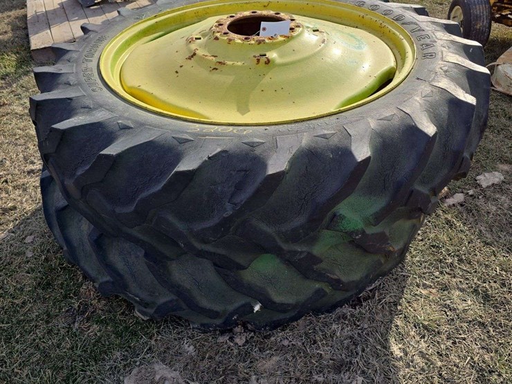 john-deere-38-image-1