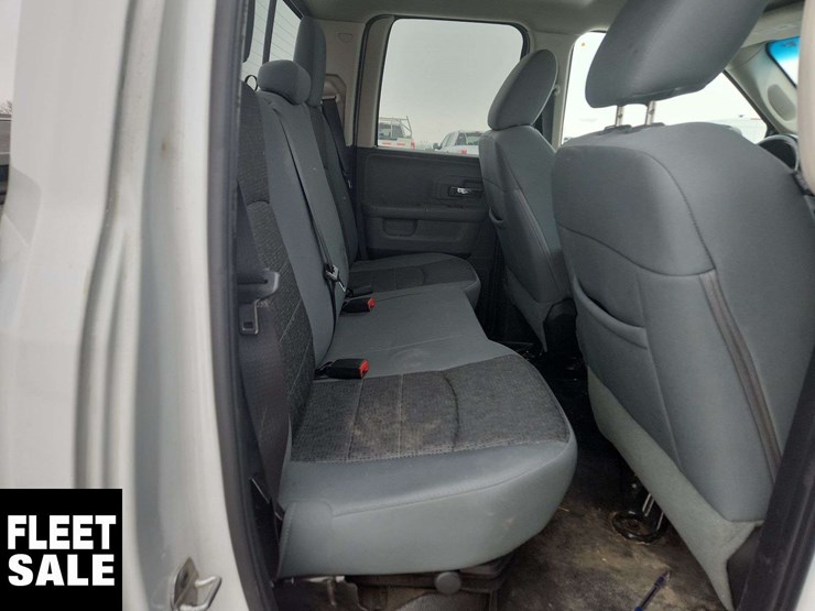 2014-dodge-1500-image-26