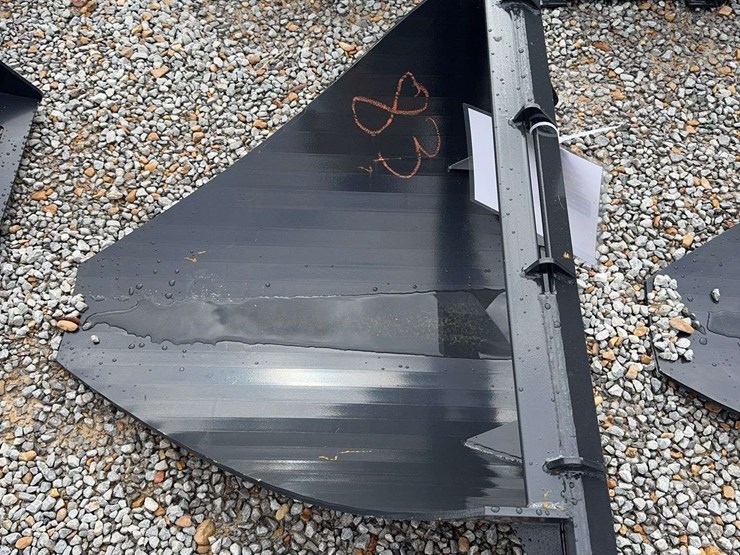 unused-skid-steer-tree-digger-attachment-image-3