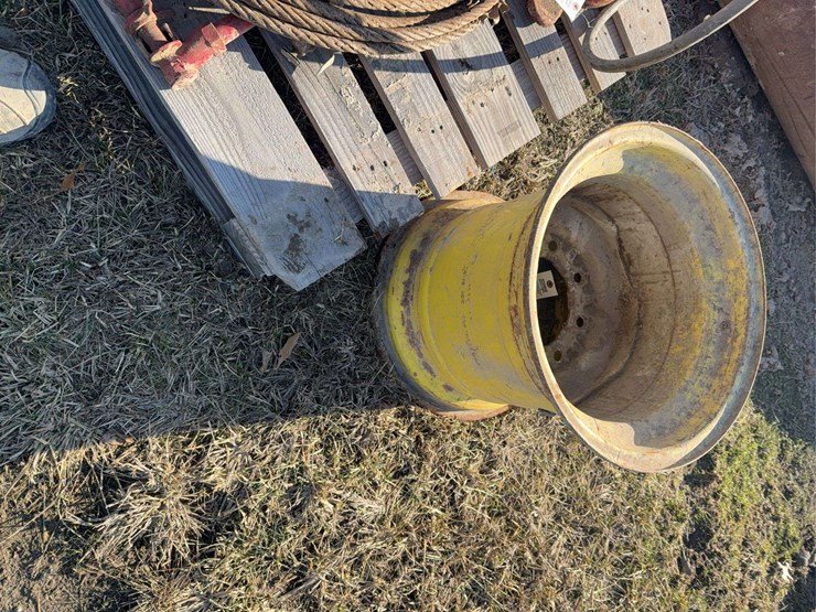 john-deere-8-image-2