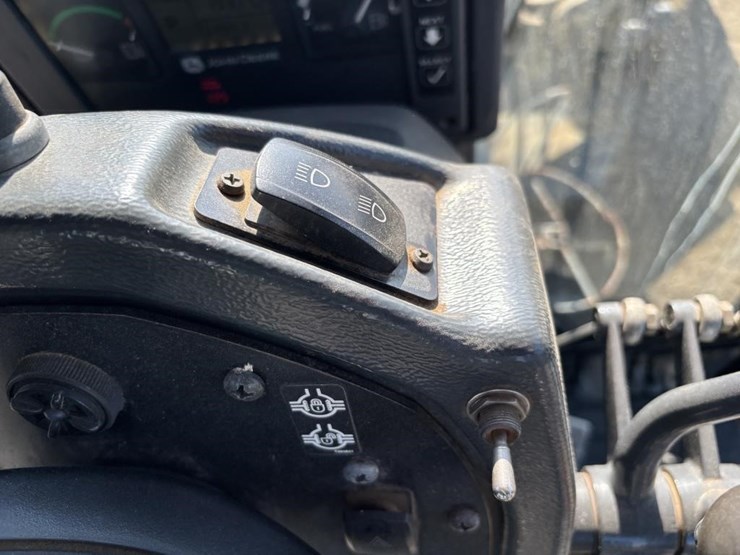 2008-deere-772d-image-47