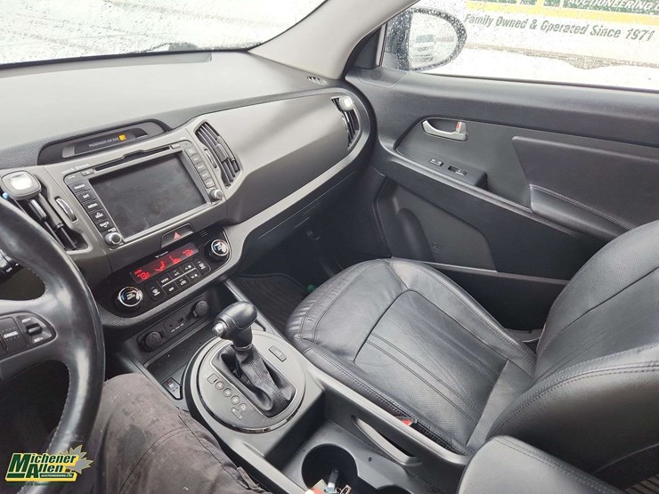 2013-kia-sportage-image-21