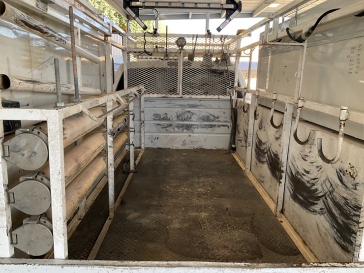 2015-ford-f550-image-9