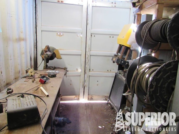 (1-231)-8'-x-8'-x-40'-shipping-container,-w/-fluo...-image-8