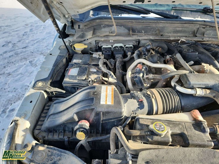 2015-ford-f350-sd-image-29