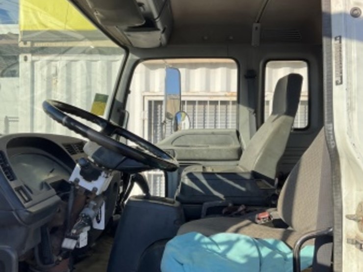 2005-chevrolet-t6500-image-26