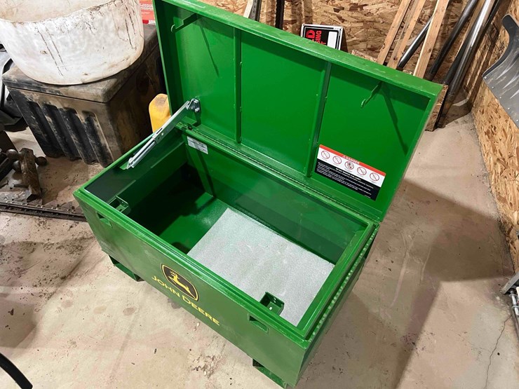 john-deere-tool-box-image-7