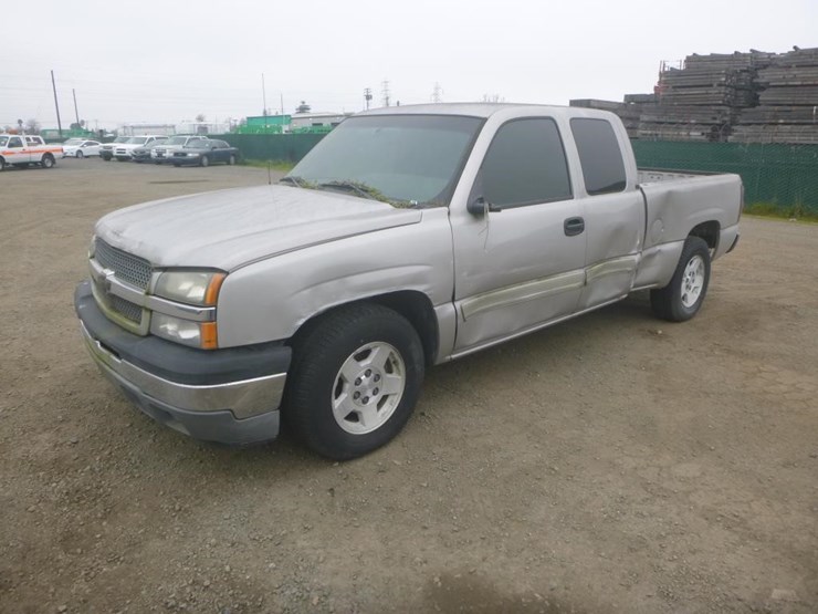 2005-chevrolet-1500-image-1