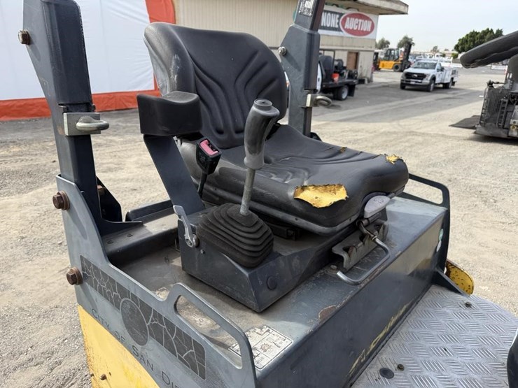 2014-bomag-bw120-image-14