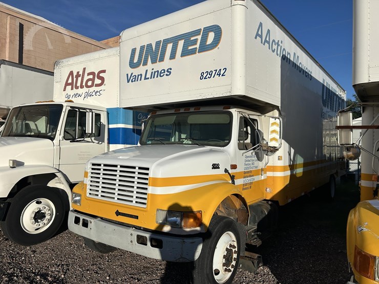 2001-international-4700-image-1