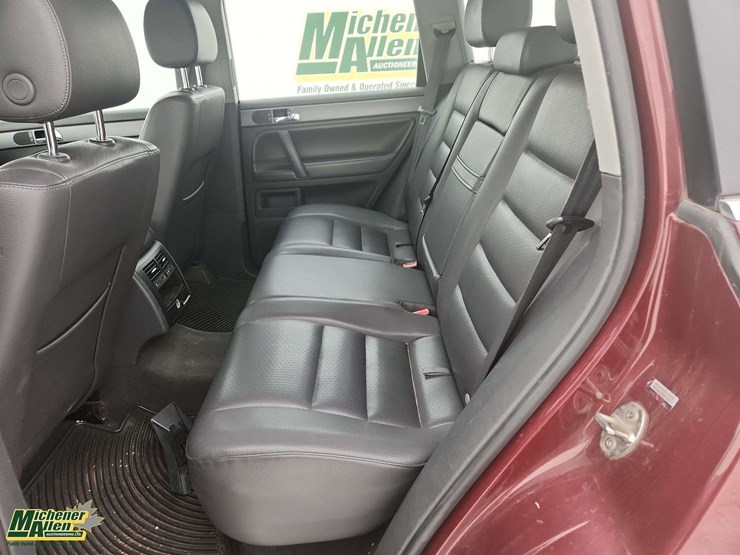 2008-volkswagen-touareg-image-15