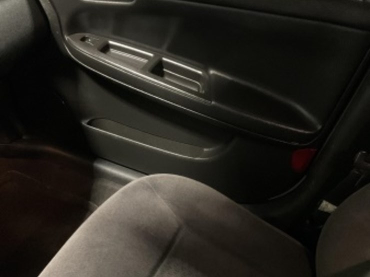 2015-chevrolet-impala-ls-sdn-image-19