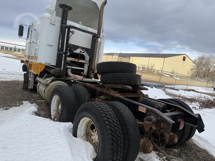 1983-freightliner-800-coe-image-7