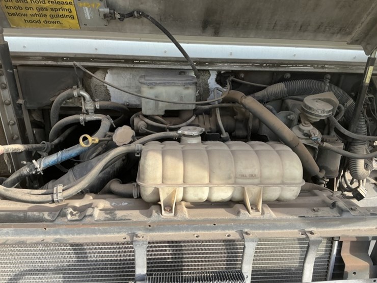 2002-workhorse-p20-delivery-van-image-14