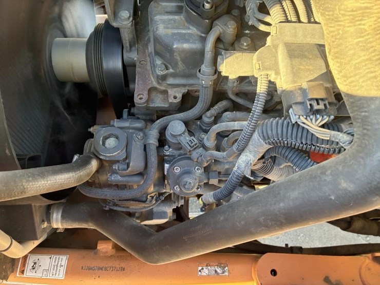 2016-case-570n-ep-image-24