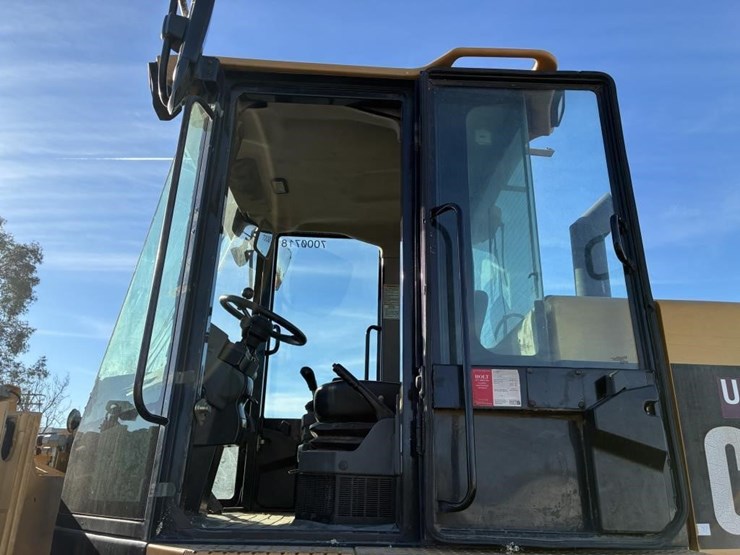 caterpillar-924g-image-17