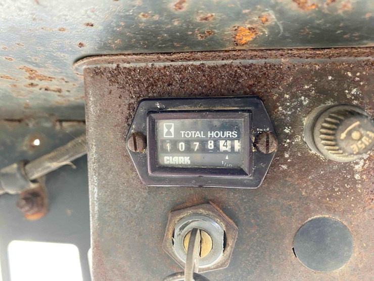 clark-bobcat-610-image-18