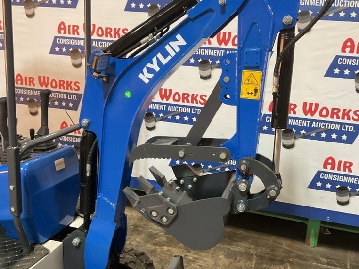 (inv.50010)-new-unused-kylin-kn12-mini-excavator,-14-hp-gas-engine,-manual-thumb,-16"-bucket,-blade-image-6